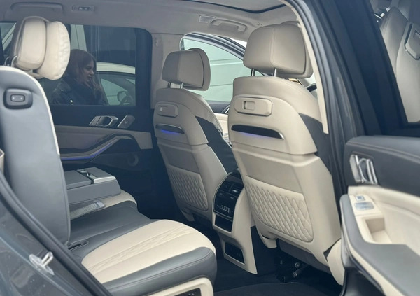 BMW X7 cena 420000 przebieg: 6000, rok produkcji 2023 z Poznań małe 326